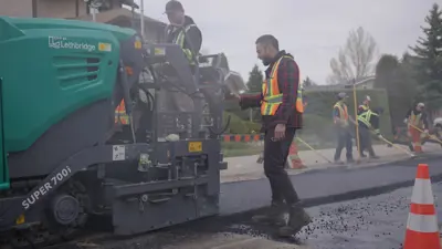 Street Paving Road Crew Machine